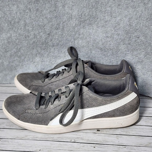 Puma Shoes - Puma Shoes Womens Size 6 Suede‎ Classic Low Top SoftFoam Comfort Sneakers